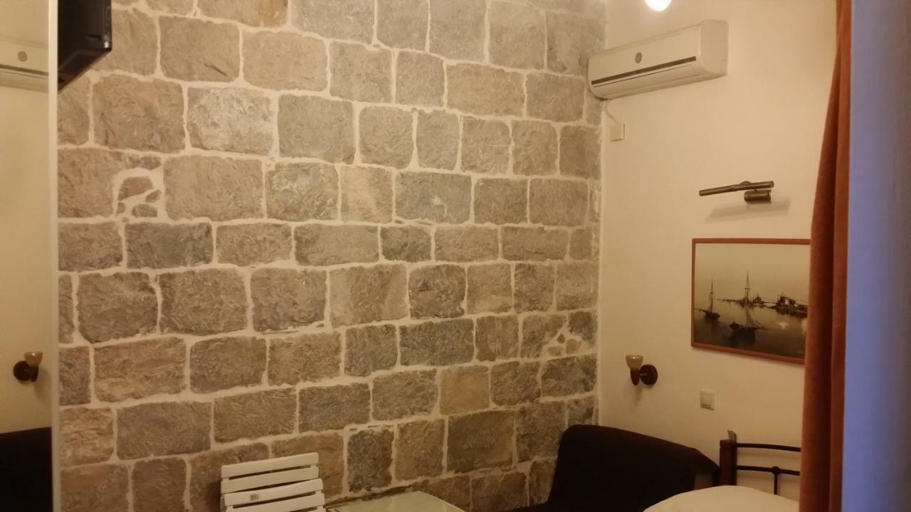 Diocletian Apartments & Rooms Split Exteriör bild